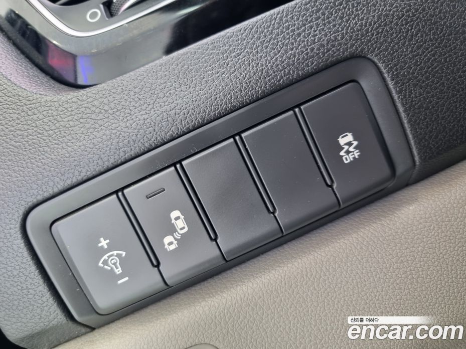 Kia Carnival 3rd Gen фото 15