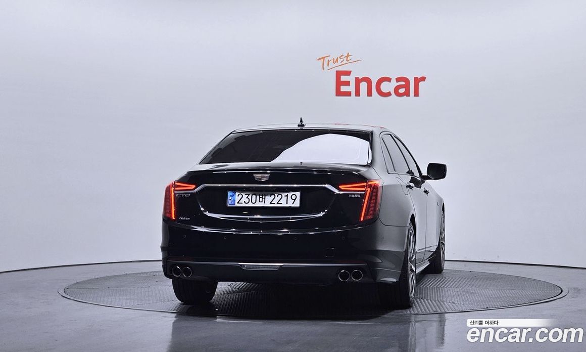 Cadillac CT6 фото 4