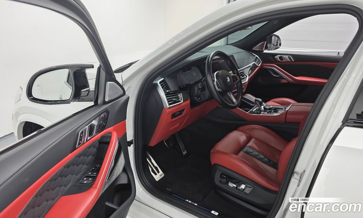 BMW X6M (G06) фото 11