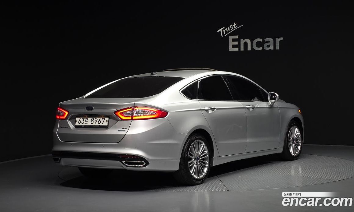 Ford Fusion фото 2
