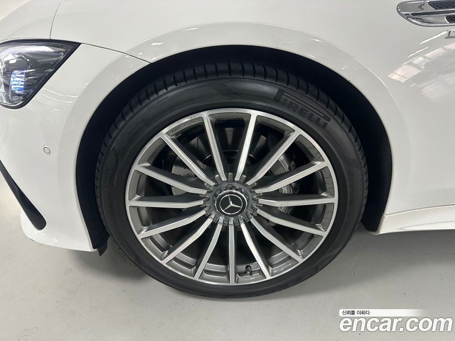 Mercedes-Benz AMG GT фото 5