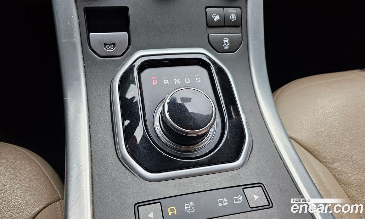 Land Rover Range Rover Evoque фото 9