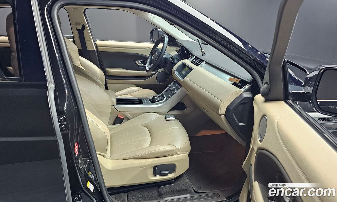 Land Rover Range Rover Evoque фото 11