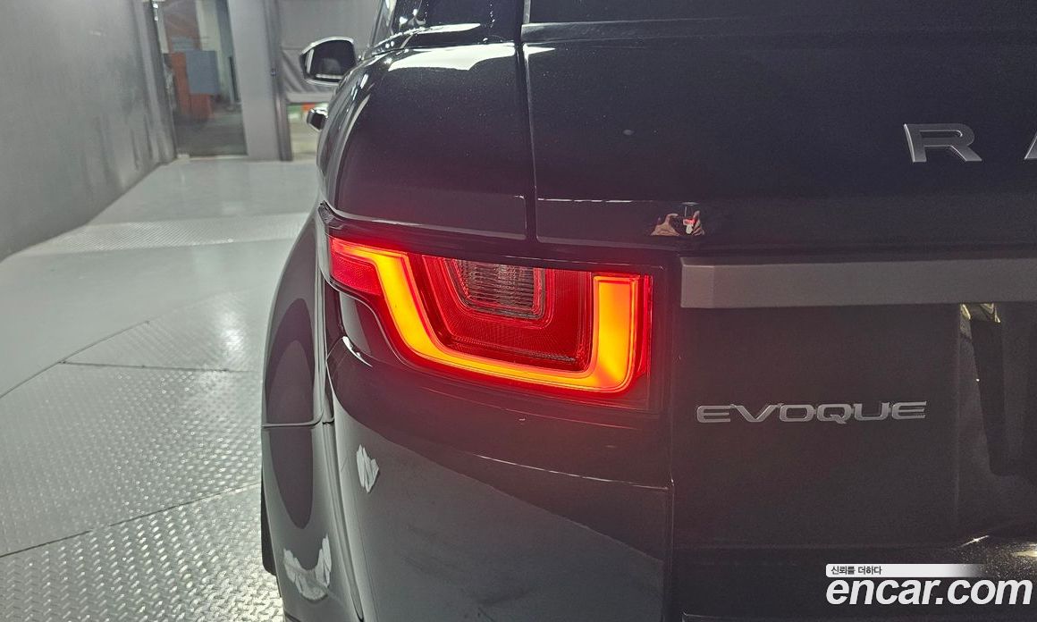 Land Rover Range Rover Evoque фото 23