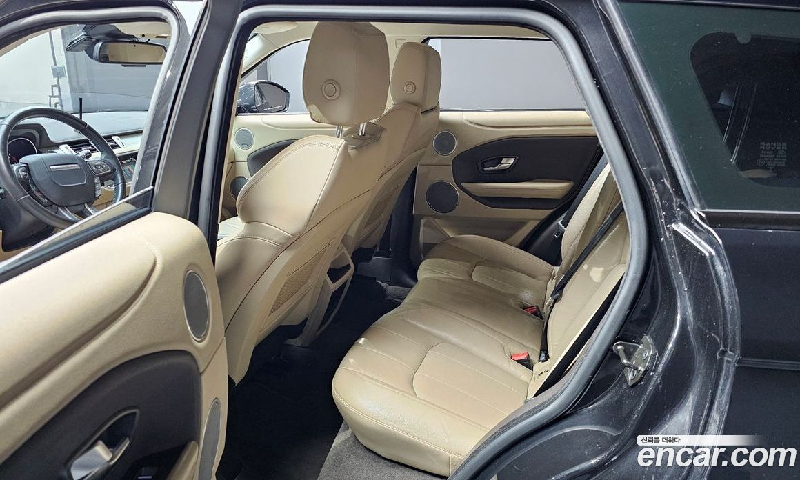 Land Rover Range Rover Evoque фото 26