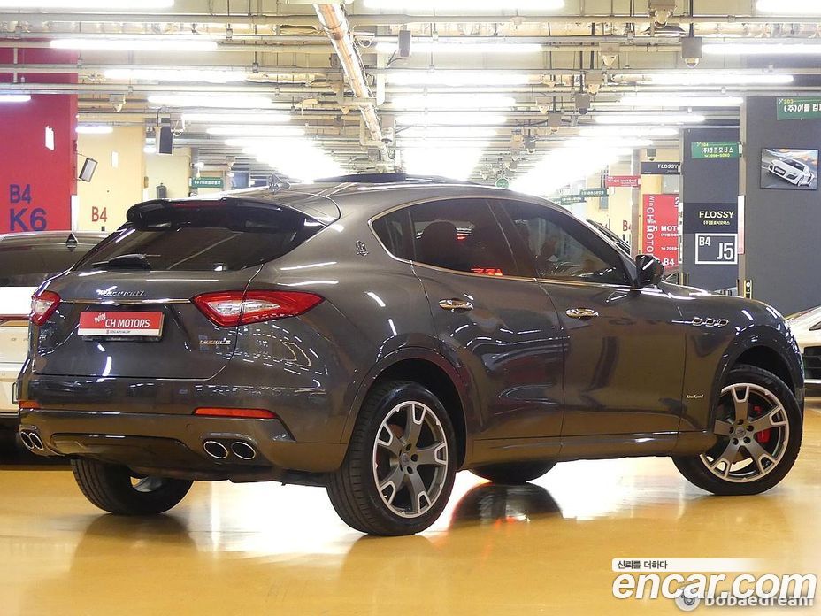 Maserati Levante фото 2