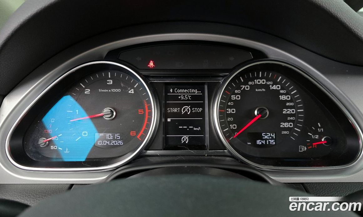 Audi Q7 фото 8