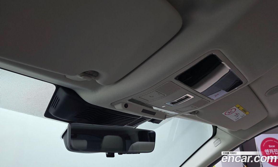 Land Rover Discovery Sport 2nd Gen фото 16