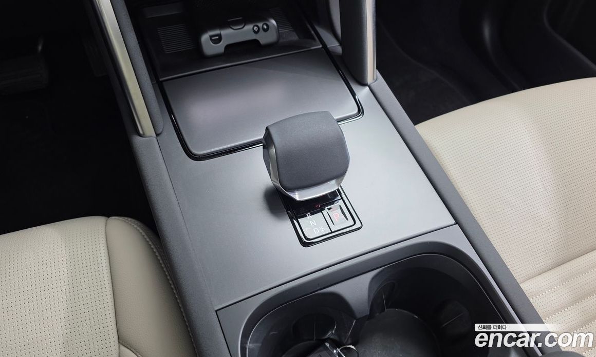 Land Rover Discovery Sport 2nd Gen фото 18