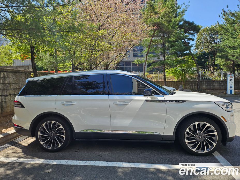 Lincoln Aviator 2nd Gen фото 2