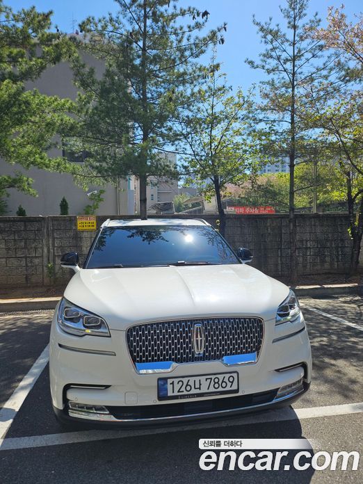Lincoln Aviator 2nd Gen фото 3