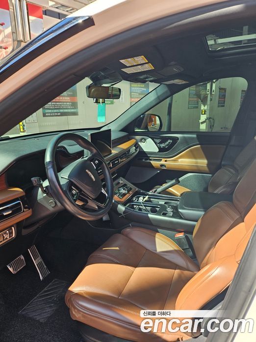 Lincoln Aviator 2nd Gen фото 6