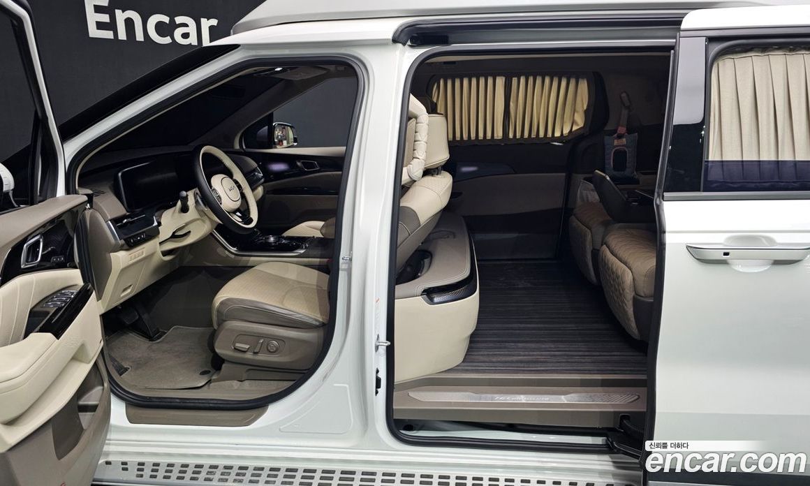 Kia Carnival 4th Gen фото 10