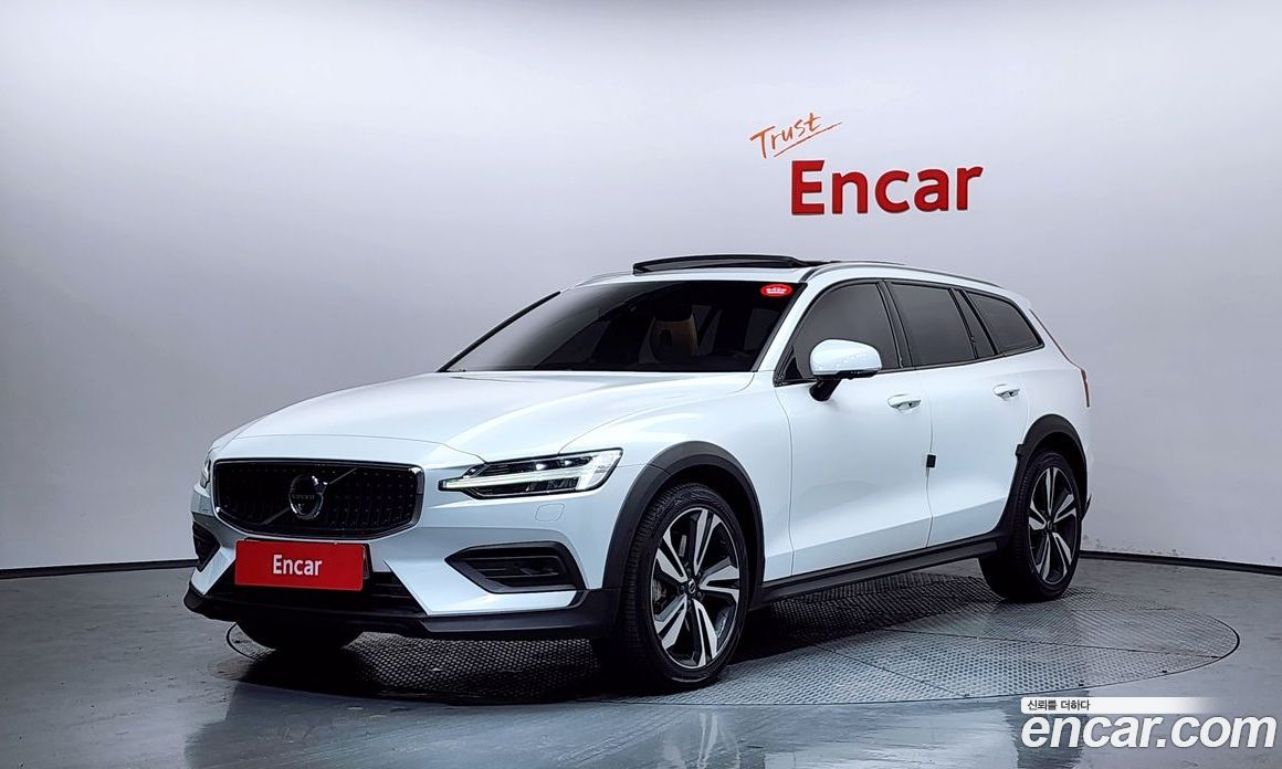 Volvo V60 Cross Country 2nd Gen