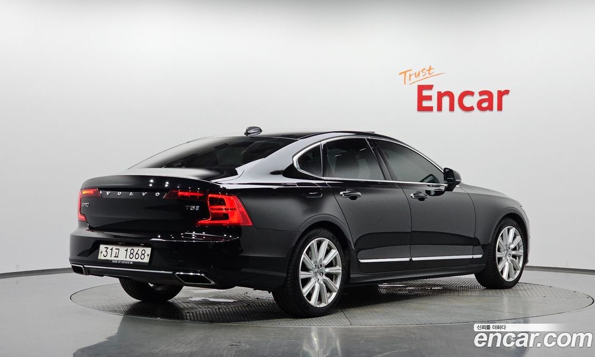 Volvo S90 фото 2
