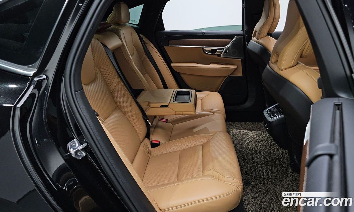 Volvo S90 фото 11