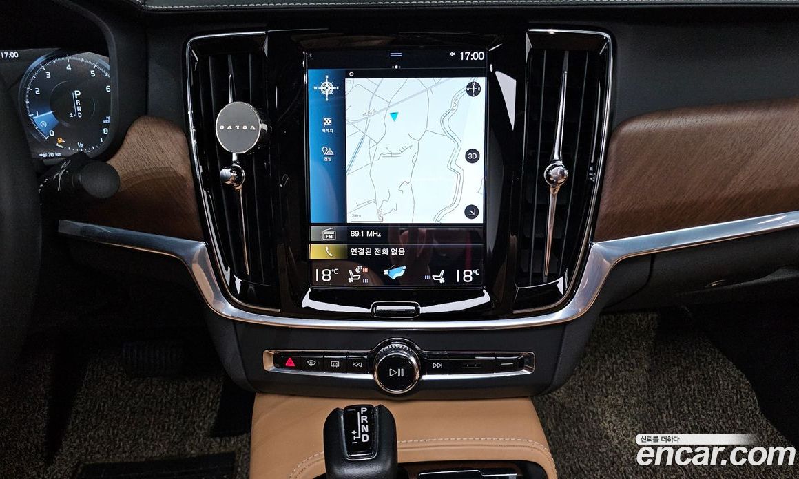 Volvo S90 фото 13