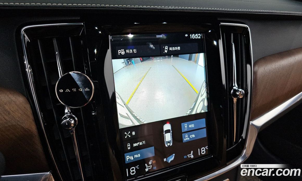 Volvo S90 фото 16