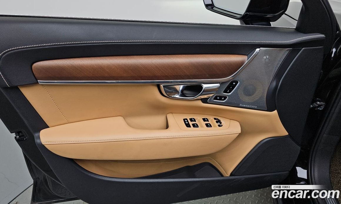 Volvo S90 фото 24