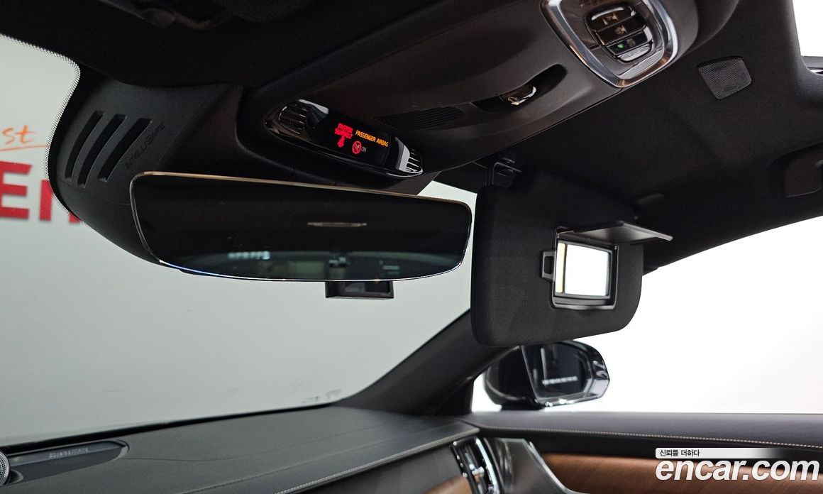 Volvo S90 фото 28