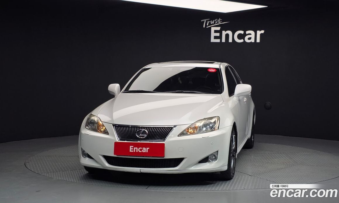 Lexus IS250 фото 3