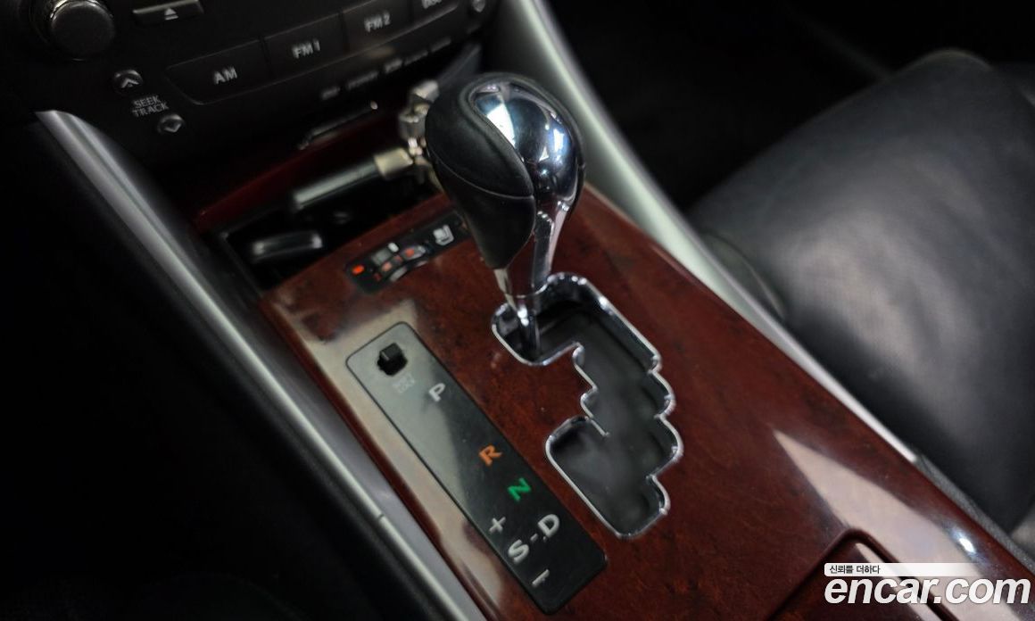 Lexus IS250 фото 9