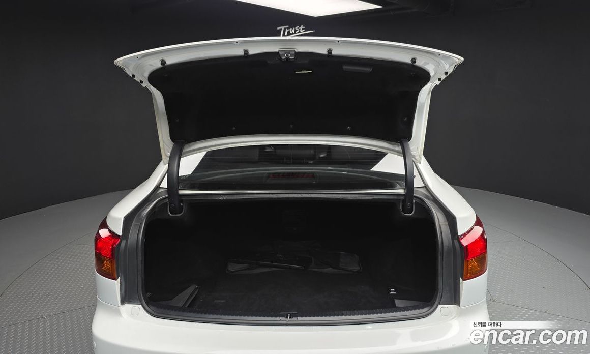 Lexus IS250 фото 20