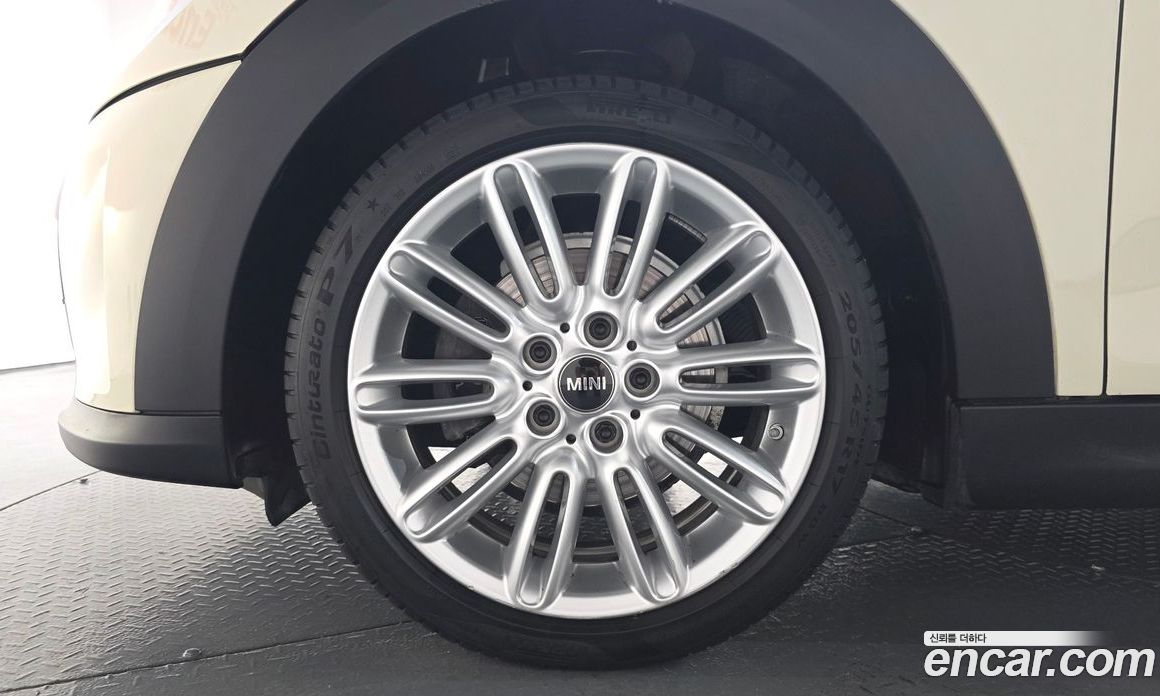 Mini Cooper фото 4