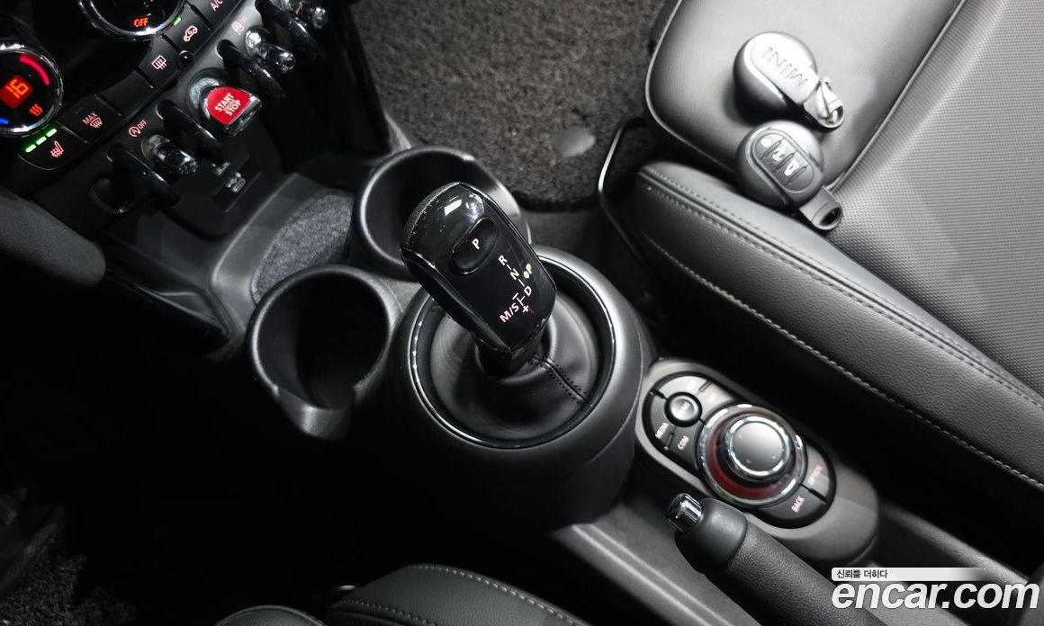 Mini Cooper фото 8