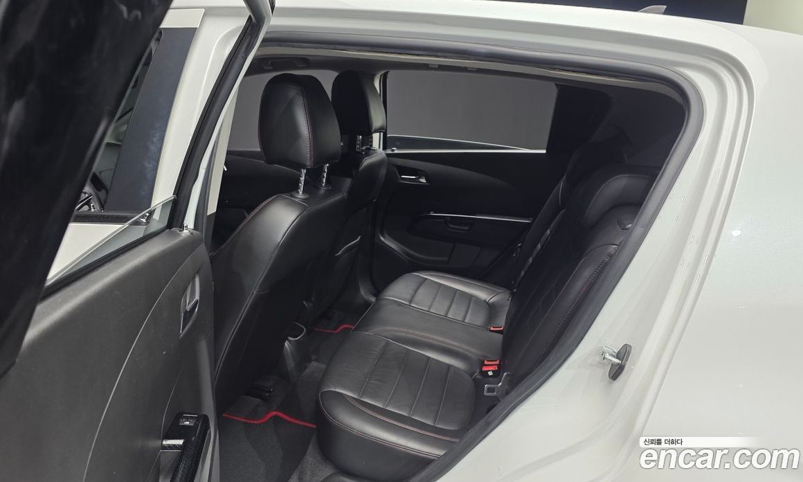 Chevrolet (GM Daewoo) Aveo Hatchback фото 11