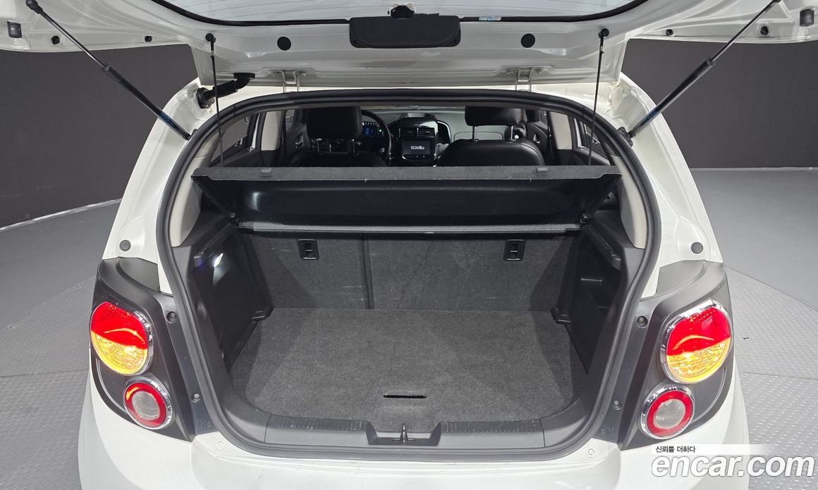 Chevrolet (GM Daewoo) Aveo Hatchback фото 18