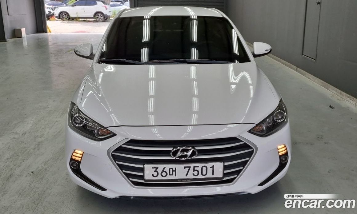 Hyundai Avante (AD) 6th Gen фото 3