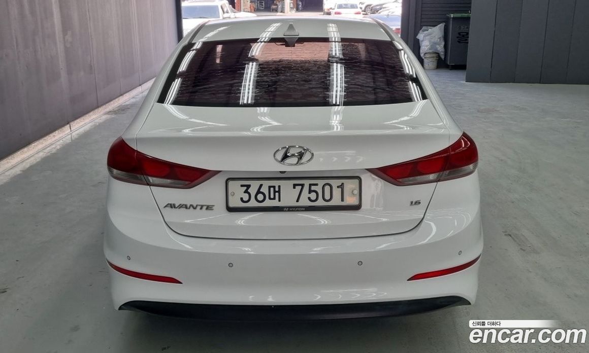 Hyundai Avante (AD) 6th Gen фото 4