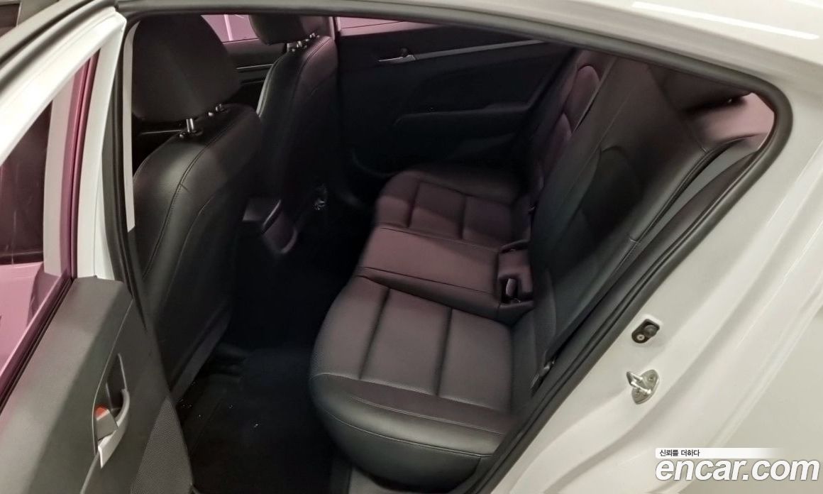 Hyundai Avante (AD) 6th Gen фото 7