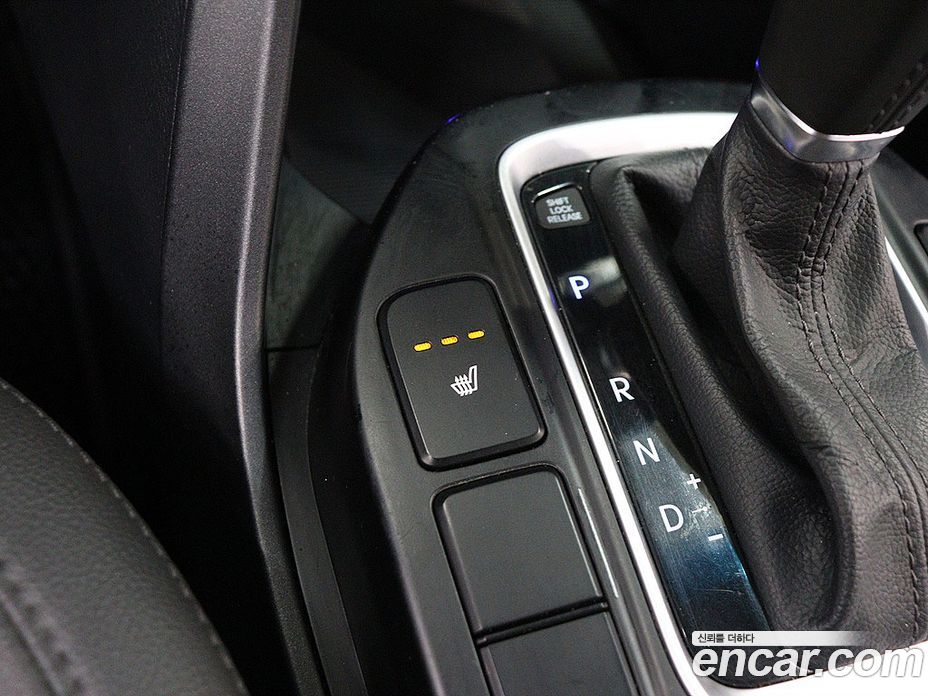 Hyundai Santa Fe The Premium фото 10
