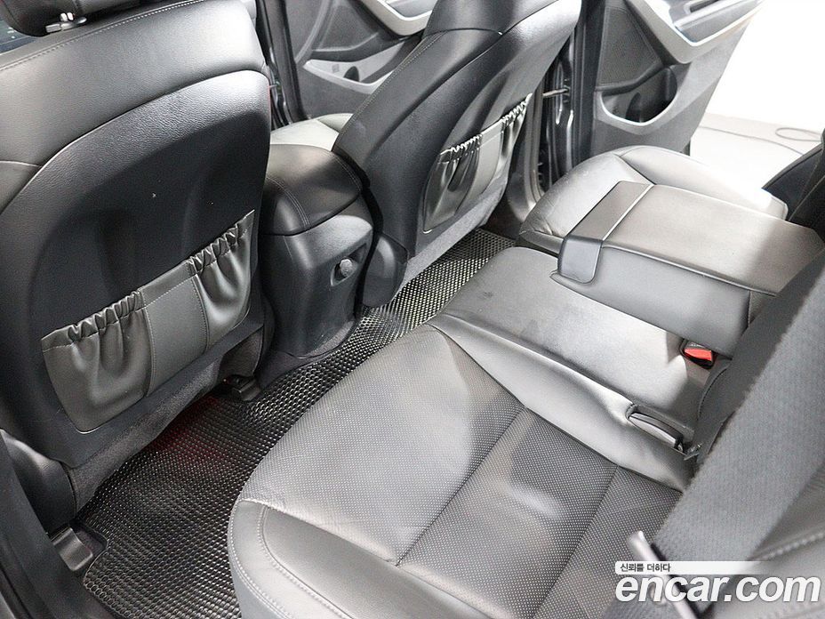 Hyundai Santa Fe The Premium фото 15