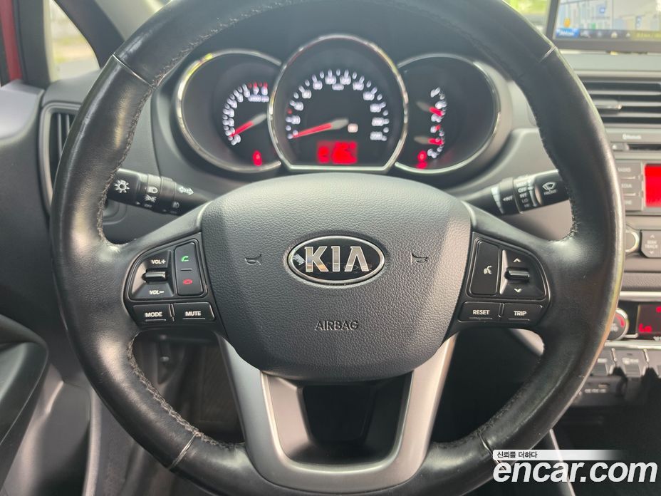 Kia Pride 3rd Gen фото 11