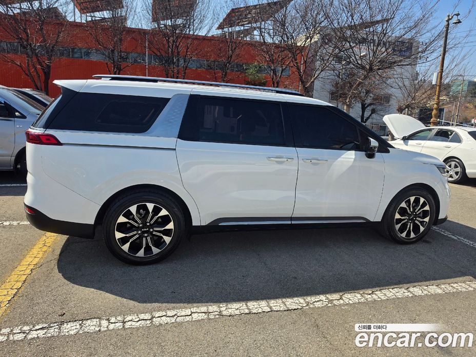 Kia Carnival 4th Gen фото 12