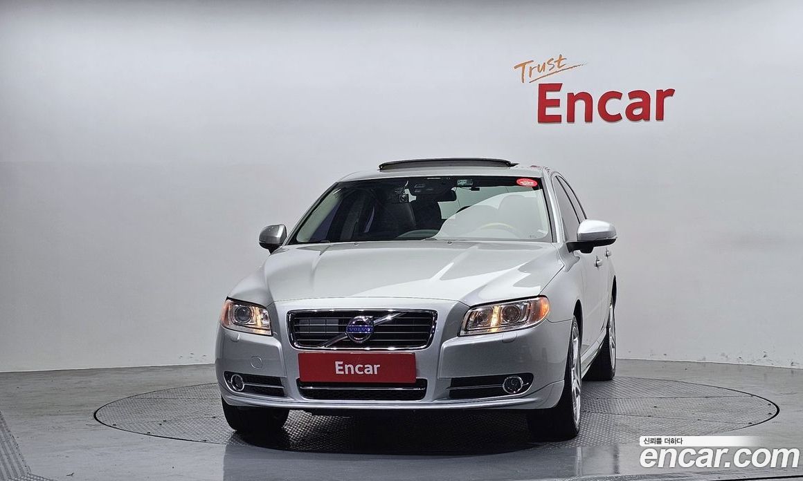 Volvo S80 фото 3