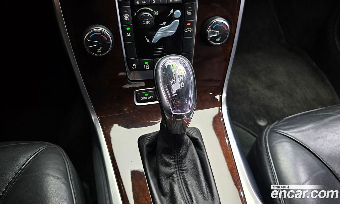 Volvo S80 фото 9