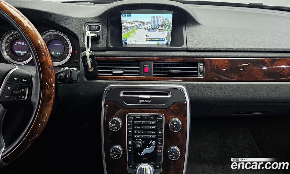 Volvo S80 фото 14