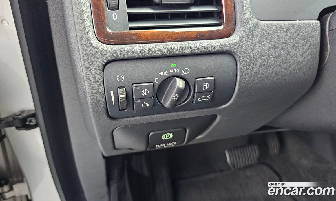 Volvo S80 фото 18