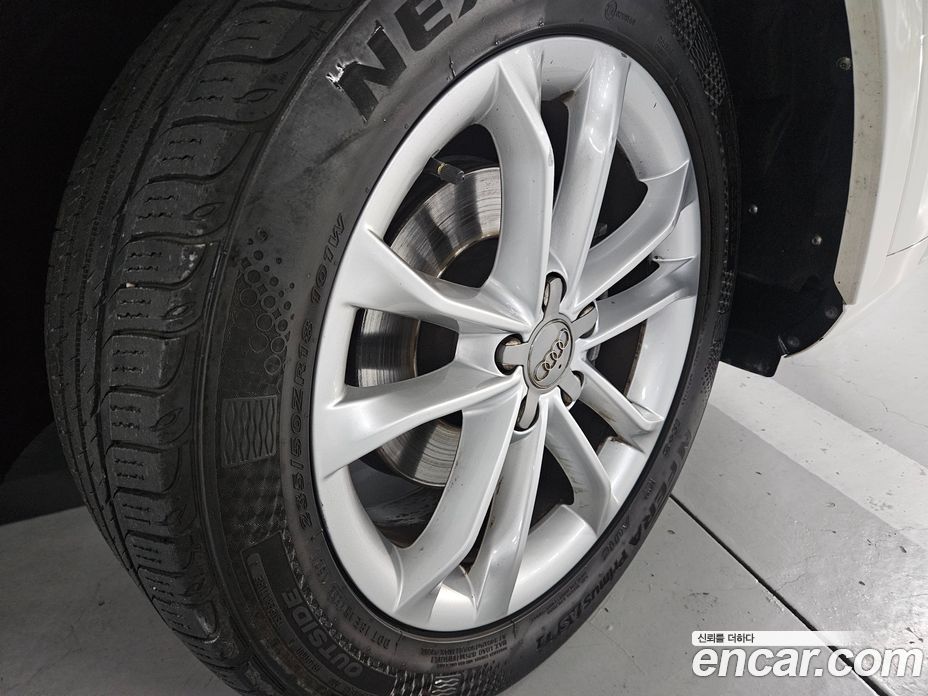 Audi Q3 фото 13