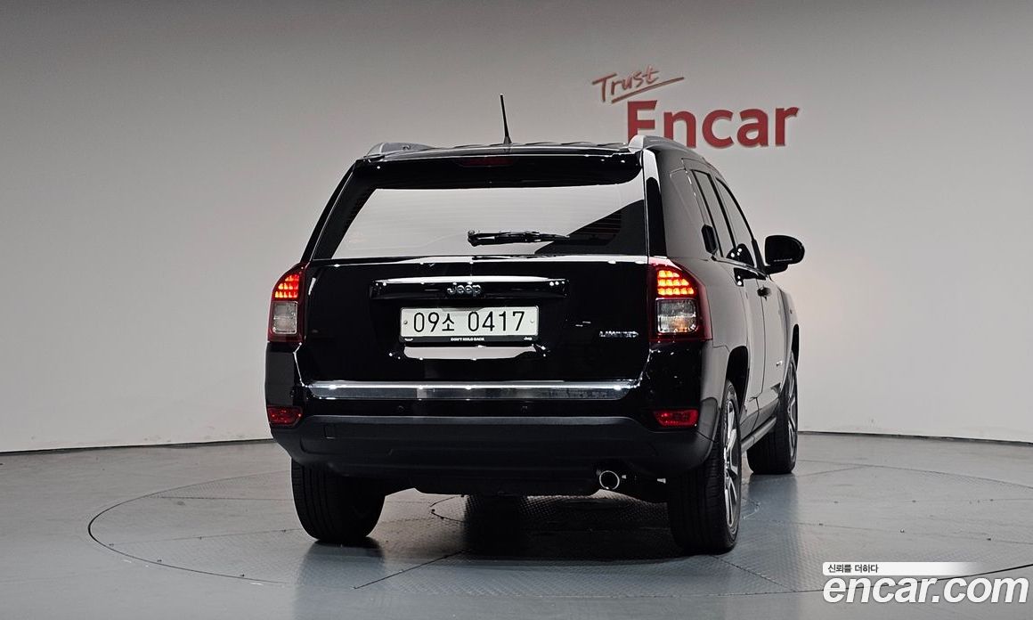 Jeep Compass фото 4