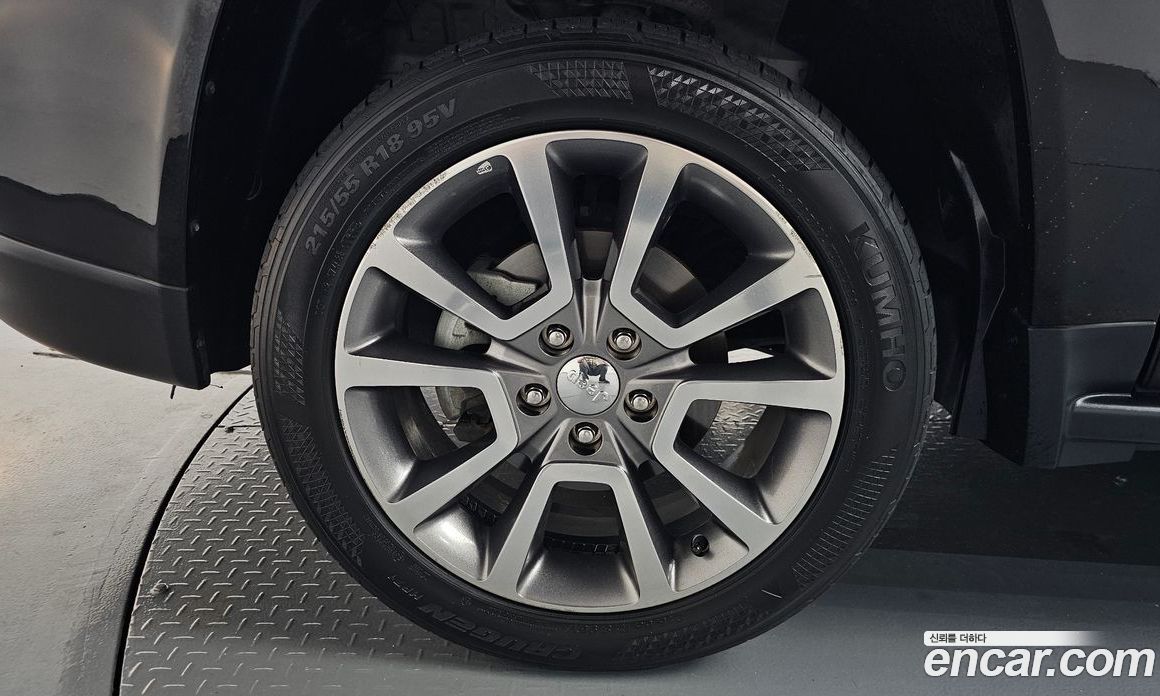 Jeep Compass фото 5