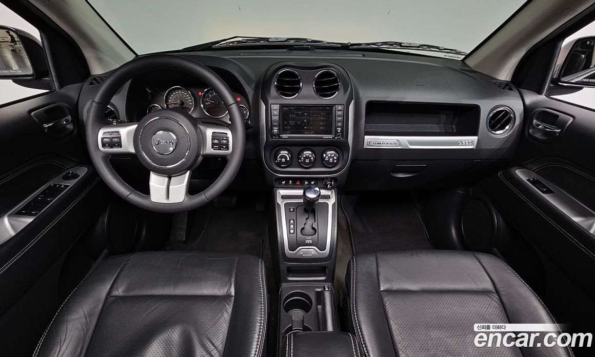 Jeep Compass фото 7