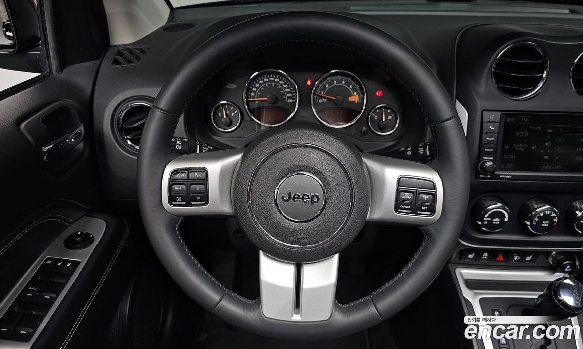 Jeep Compass фото 13
