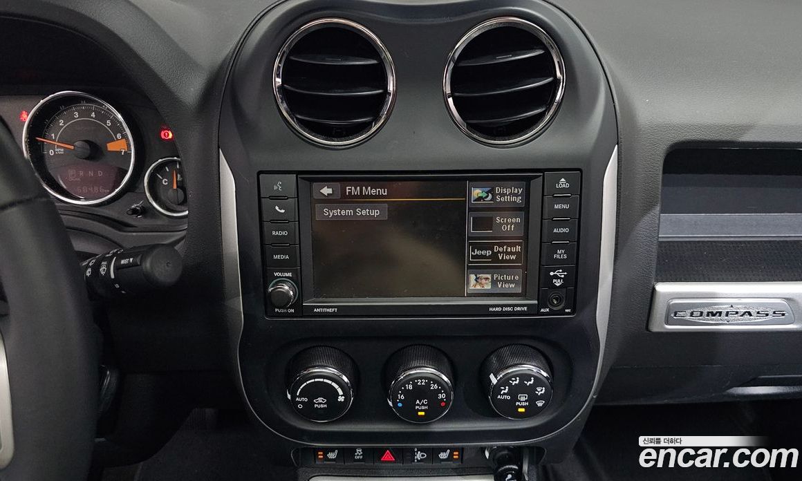 Jeep Compass фото 14