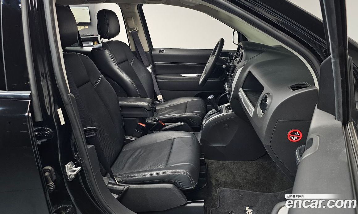Jeep Compass фото 27