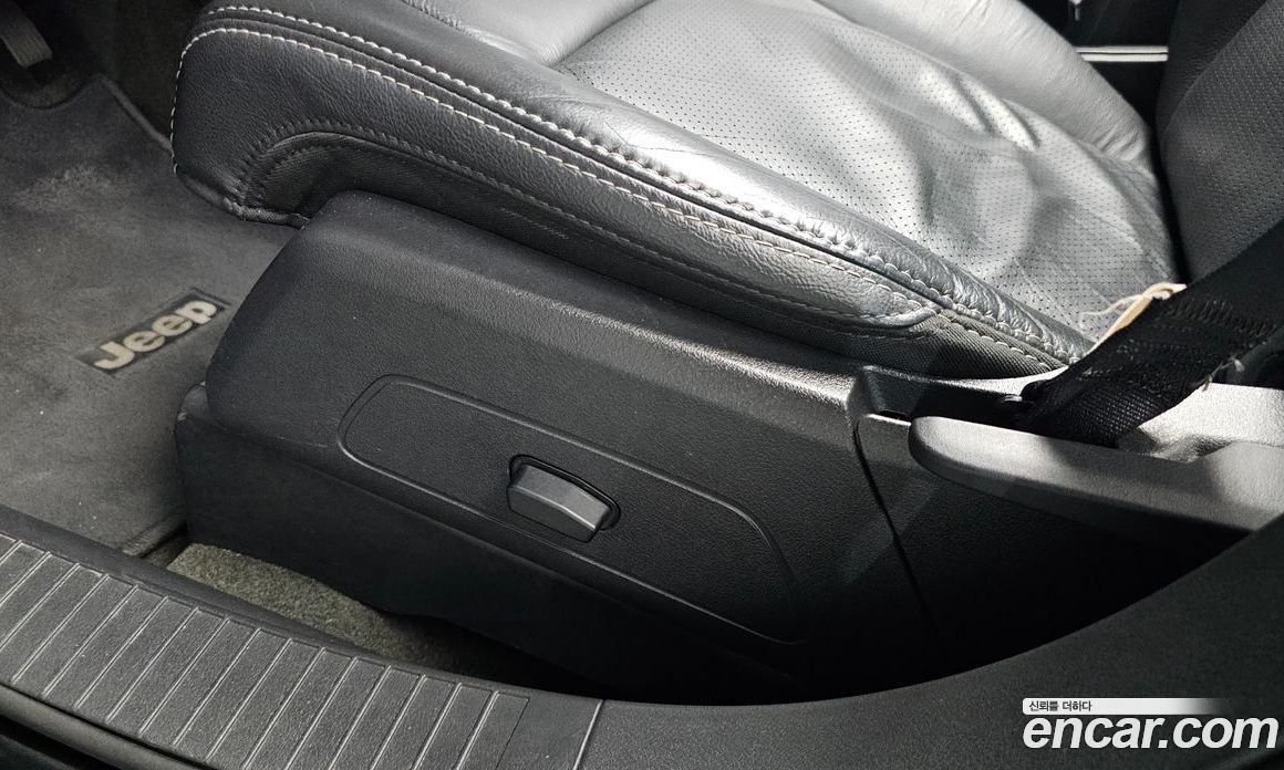Jeep Compass фото 32